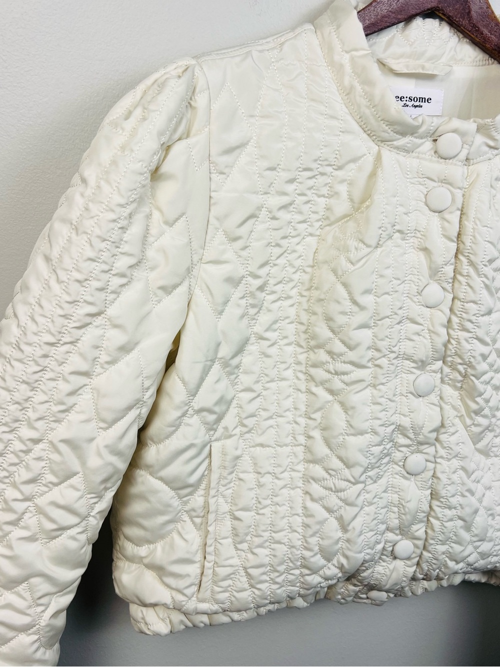 ee:some Los Angeles White Quilted Cropped Jacket – Size L